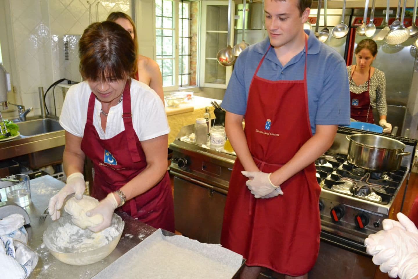 Working fresh pasta dough